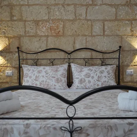 Dimora Antomarti بيت ضيافة